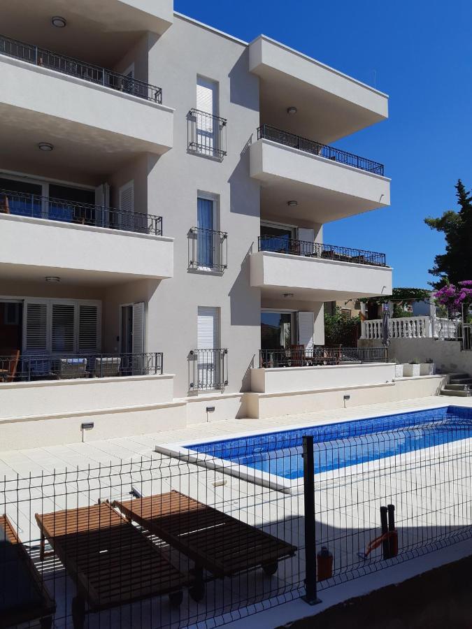 Apartment Lizzi. Trogir Buitenkant foto