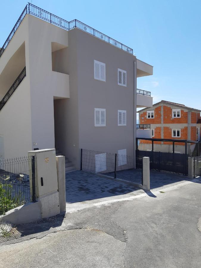 Apartment Lizzi. Trogir Buitenkant foto